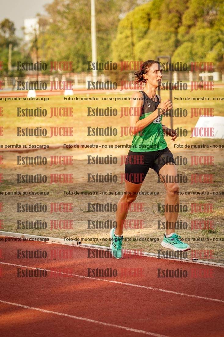 Fotos de los 5000 m llanos de mujeres y varones