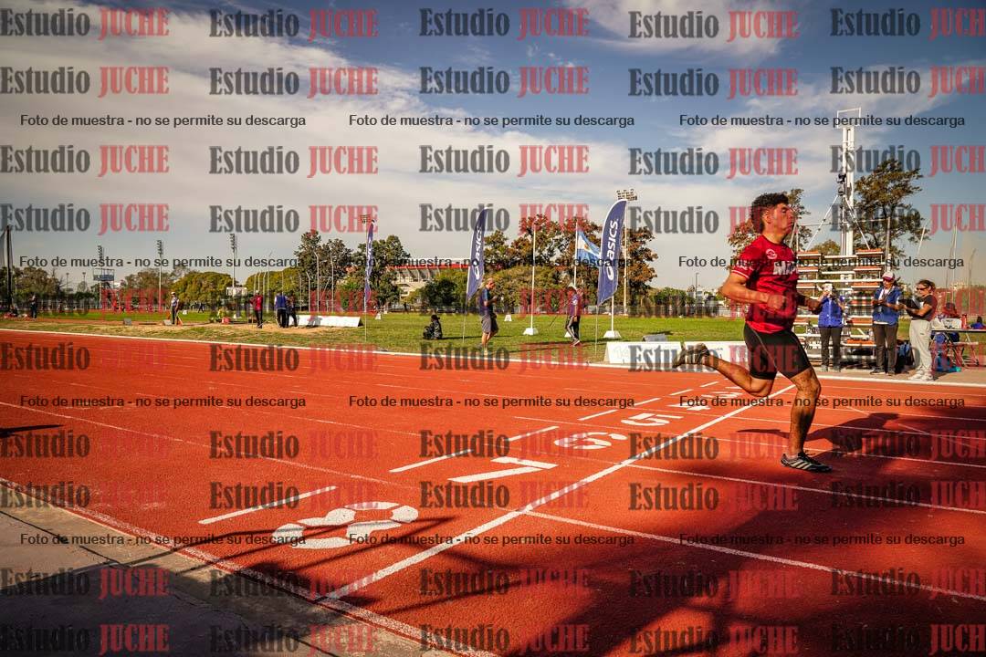 Fotos de los 400 m llanos de varones