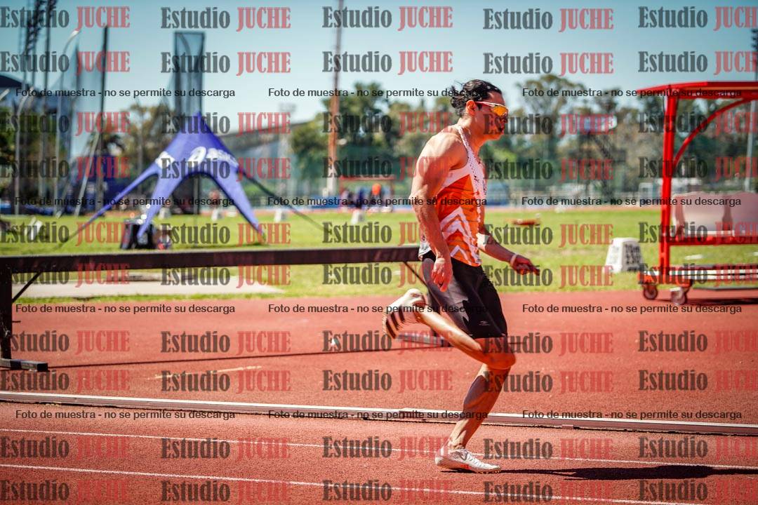 Fotos de los 400 m llanos de varones