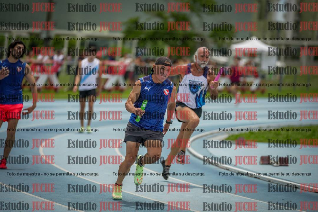 Fotos de las postas 4x200 m llanos de varones