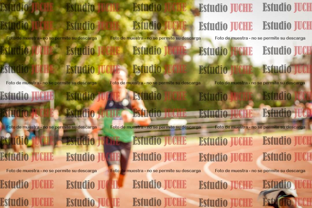 Fotos de los 800 m llanos de varones