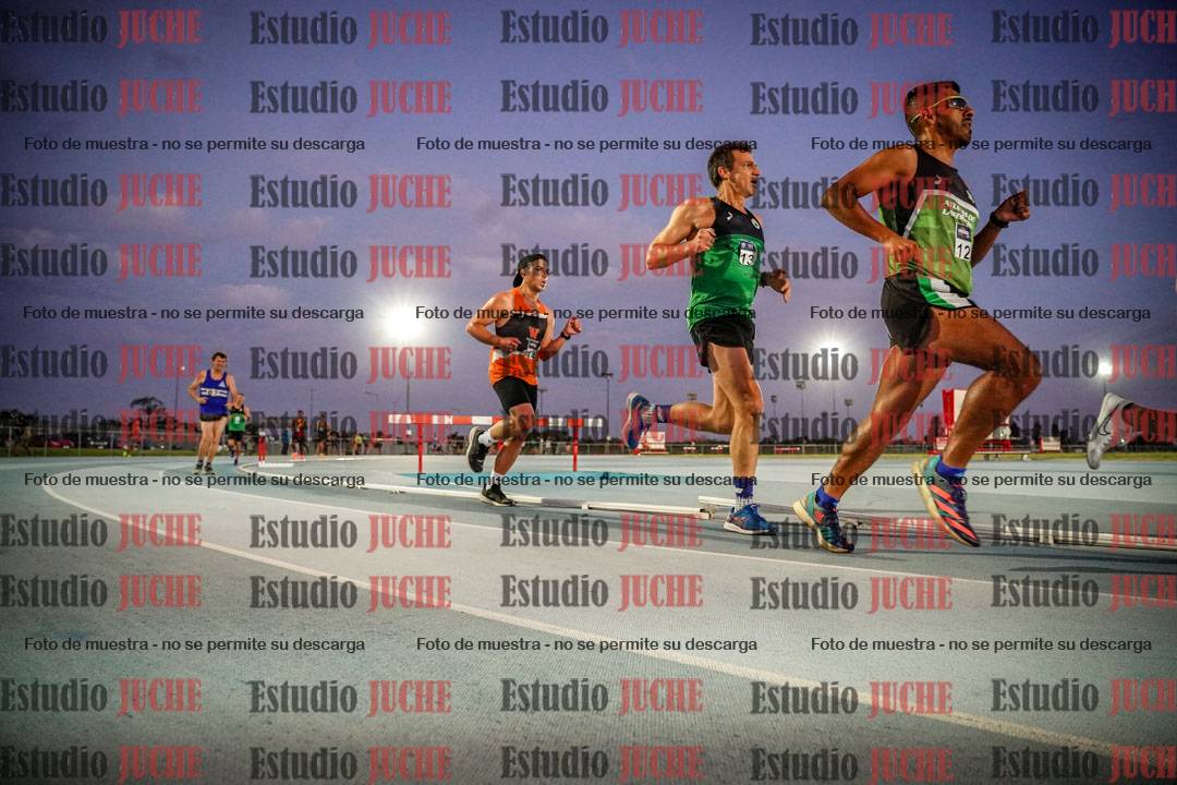 Fotos de los 3000 m llanos de varones