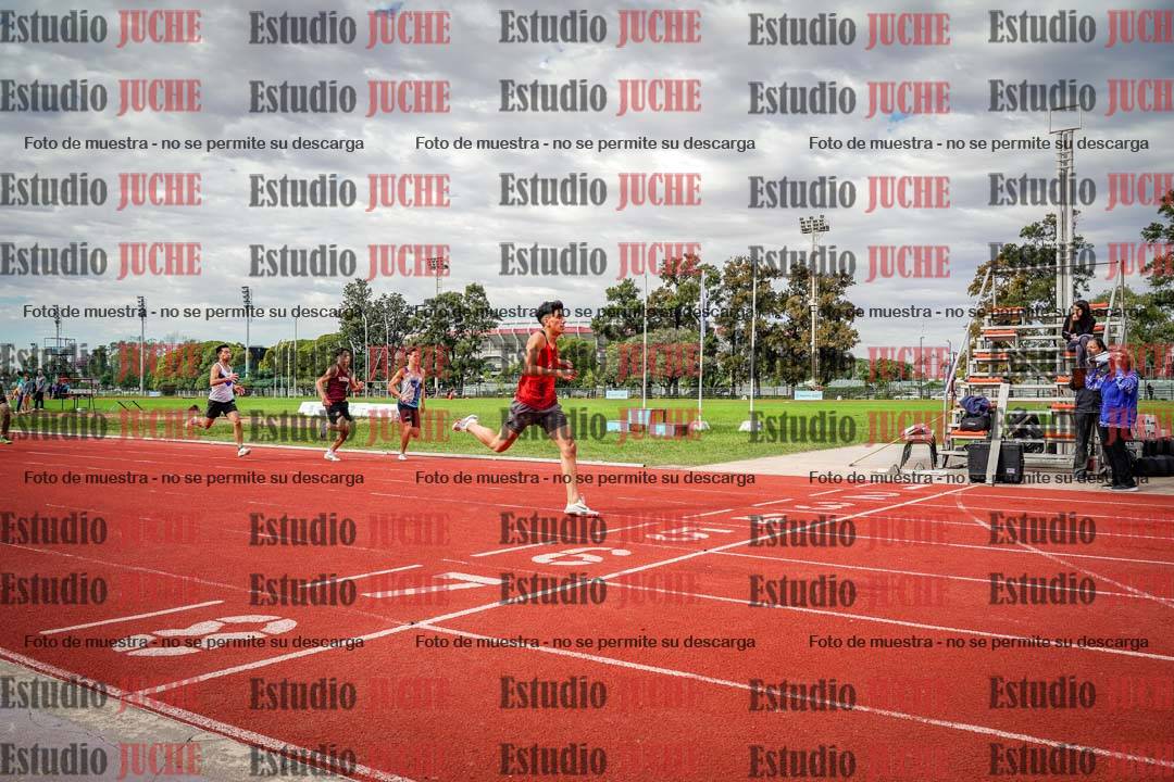 Fotos de los 400 m llanos de varones