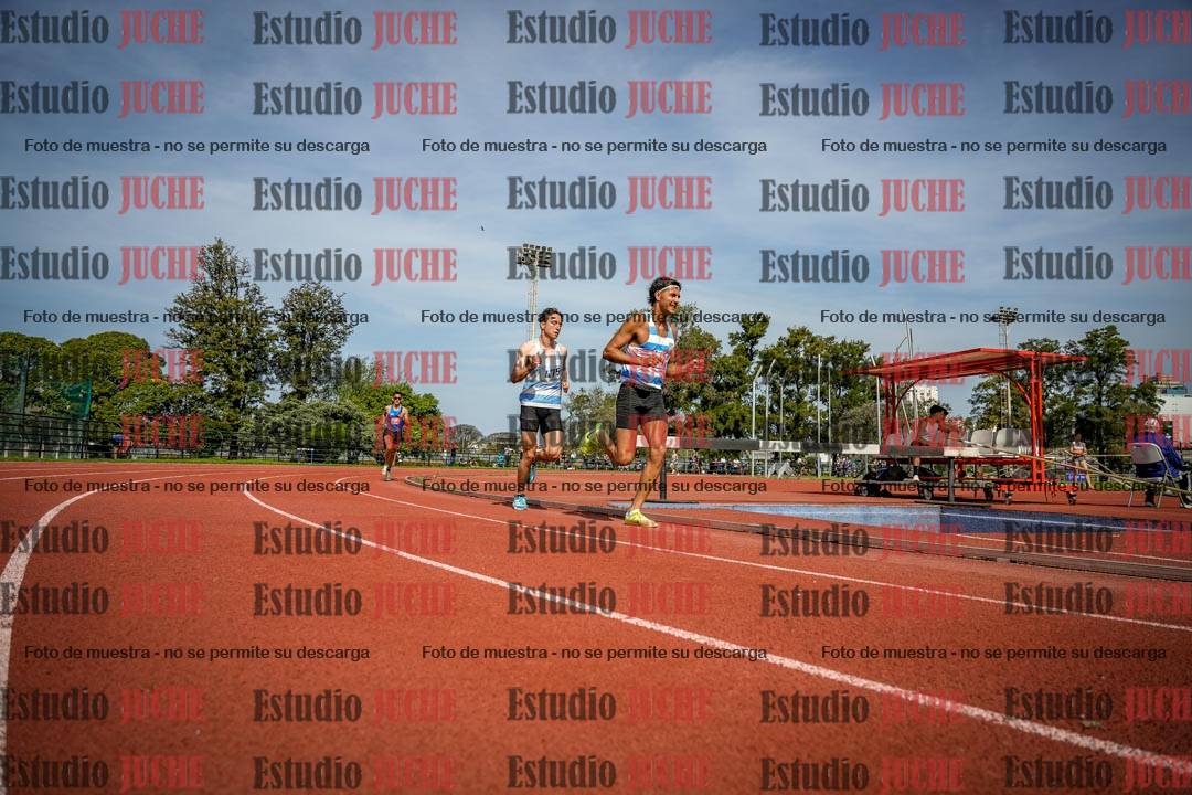 Fotos de los 3000 m llanos de varones