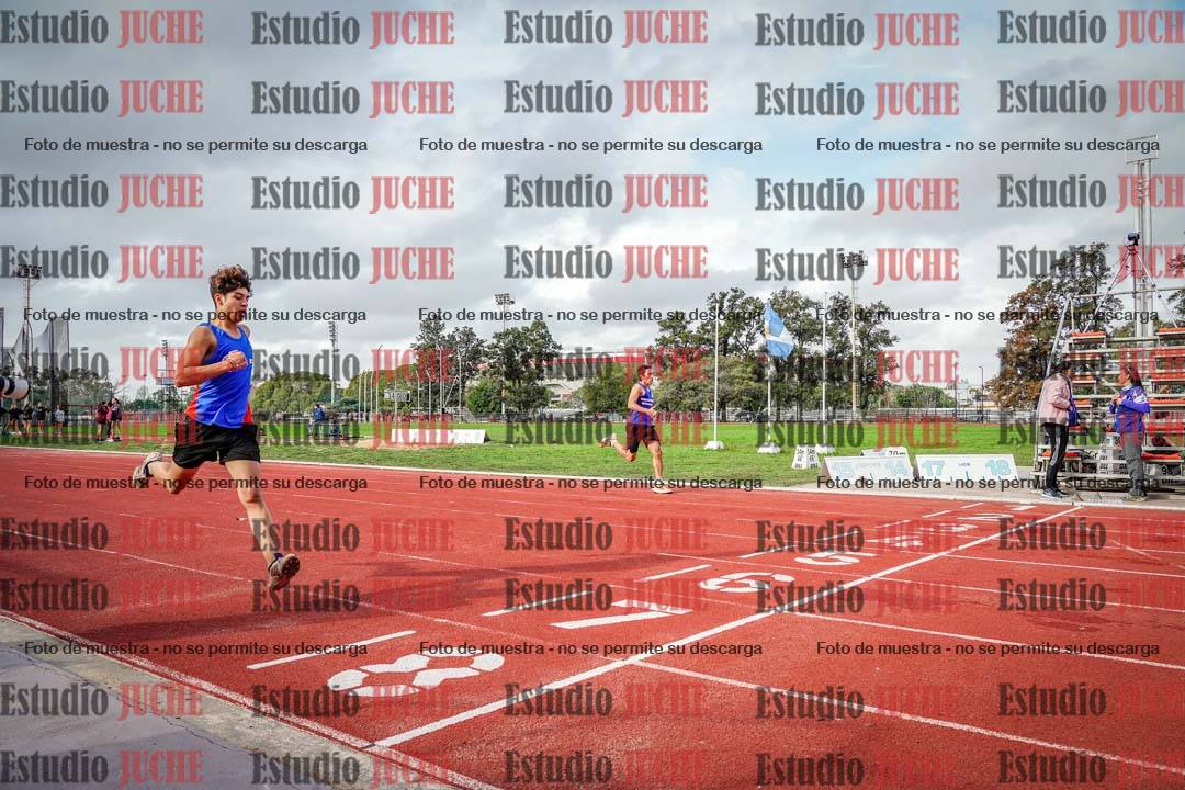 Fotos de los 400 m llanos de varones