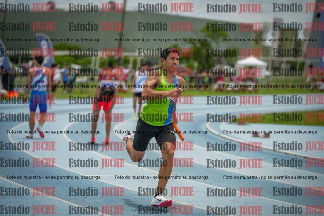 Fotos de las postas 4x200 m llanos de varones