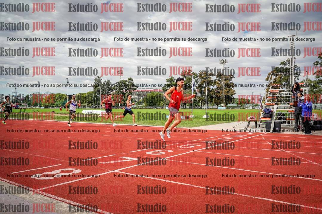 Fotos de los 400 m llanos de varones