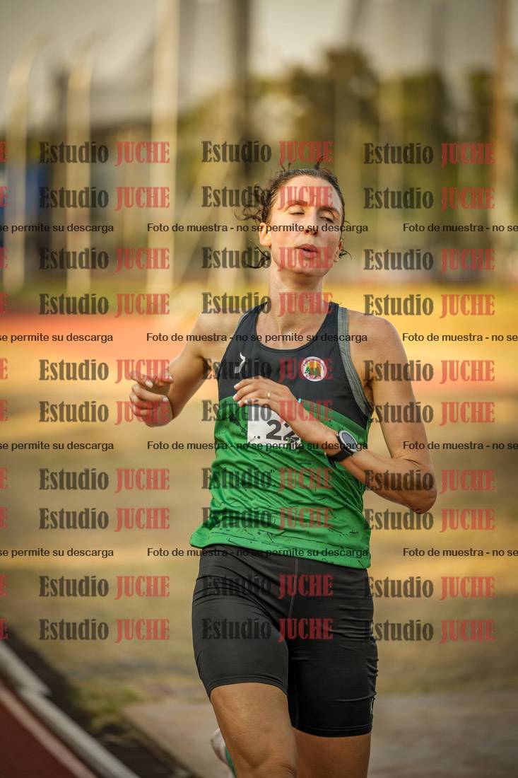 Fotos de los 5000 m llanos de mujeres y varones