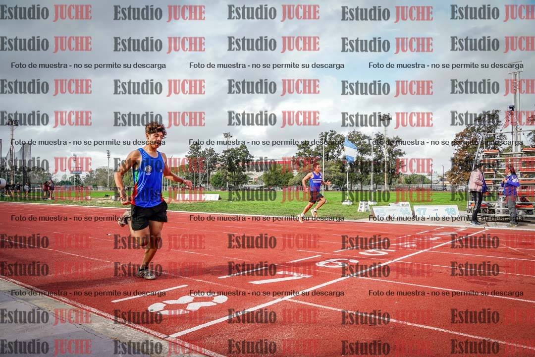 Fotos de los 400 m llanos de varones