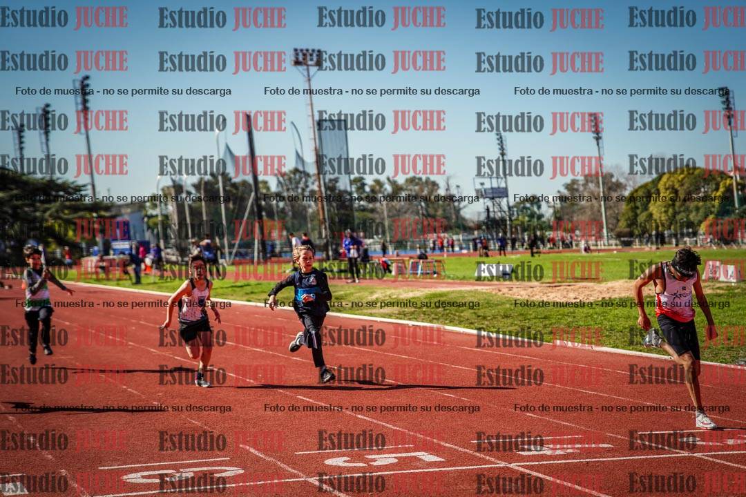 Fotos de los 50 m llanos de varones