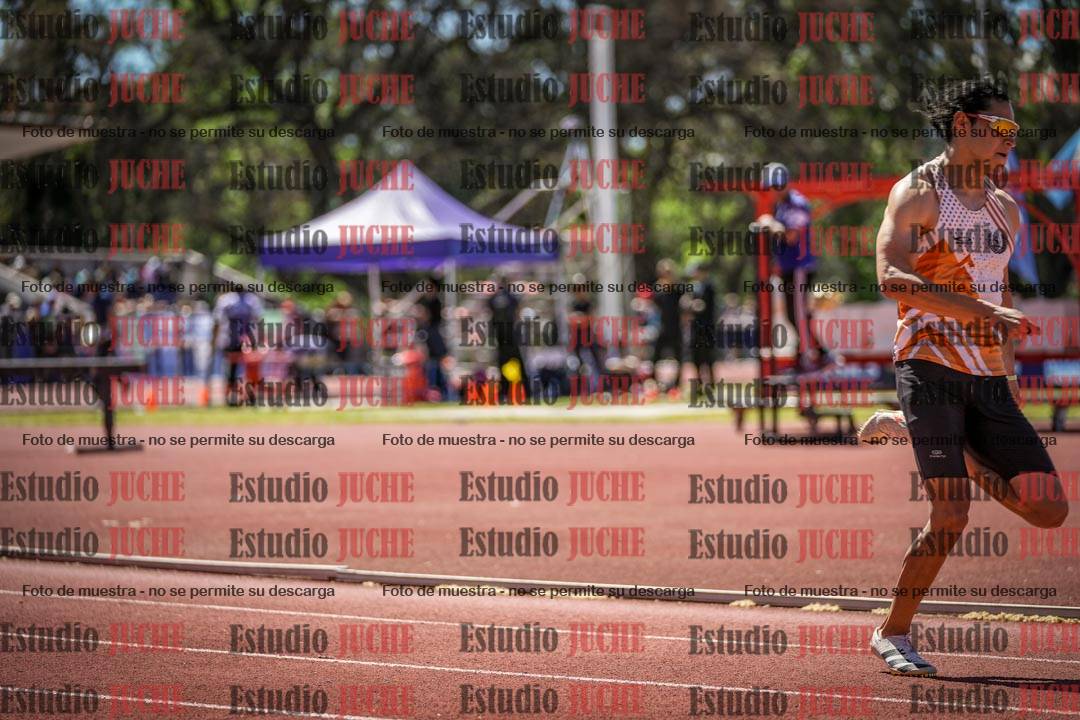 Fotos de los 400 m llanos de varones