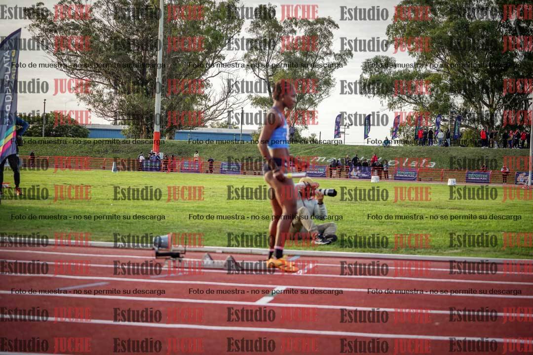 Fotos de los relevos 4x400 m de mujeres