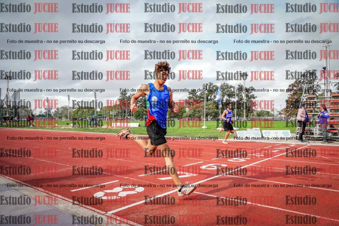 Fotos de los 400 m llanos de varones