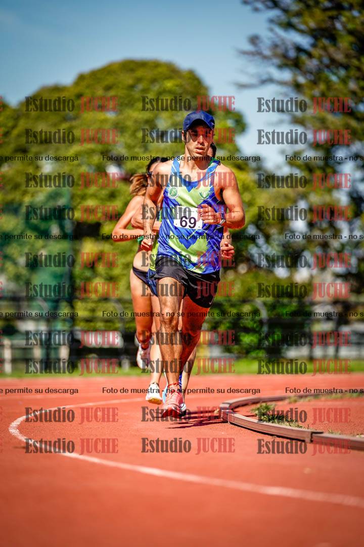 Fotos de los 5000 m llanos de mujeres y varones