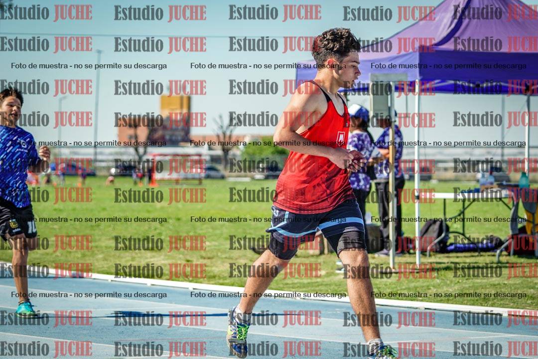 Fotos de los 150 m llanos de varones