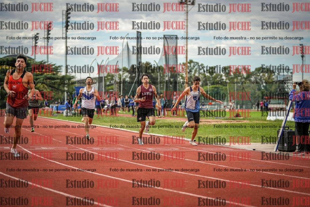 Fotos de los 400 m llanos de varones