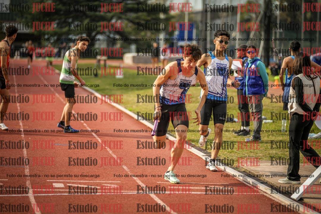 Fotos de las postas 4x400 m llanos de varones
