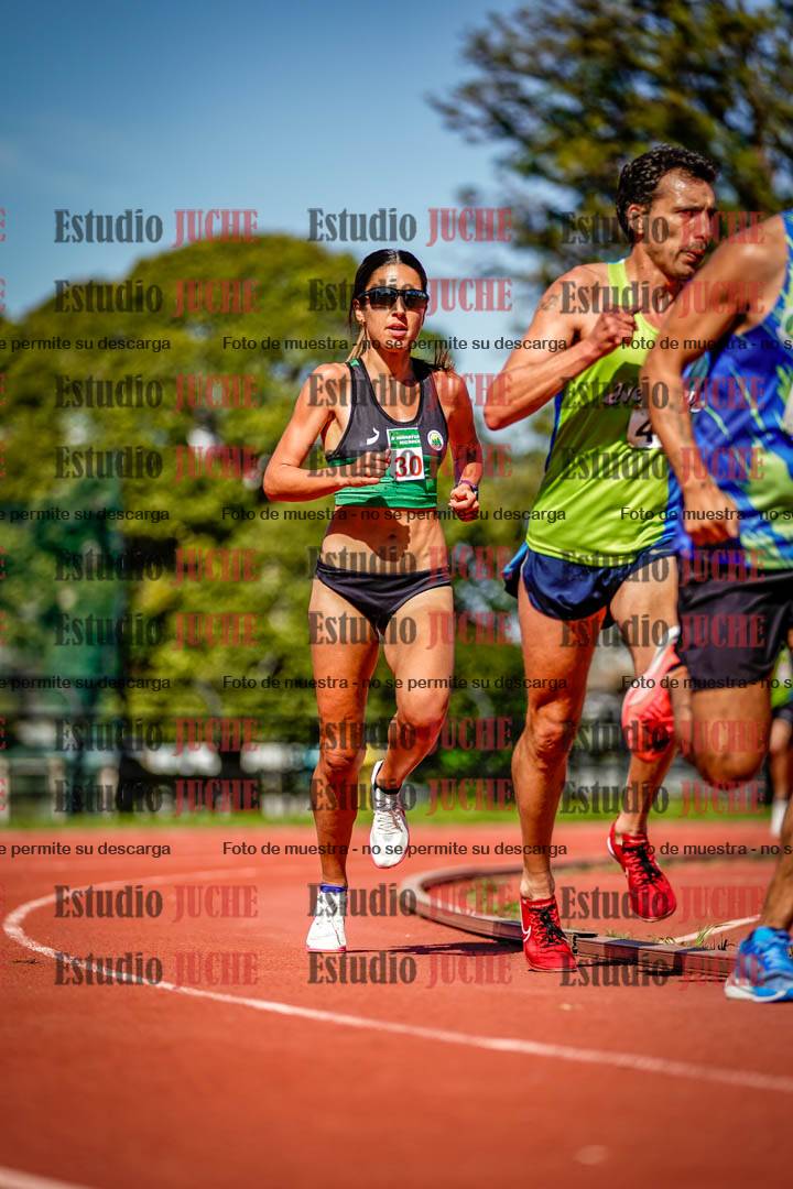 Fotos de los 5000 m llanos de mujeres y varones