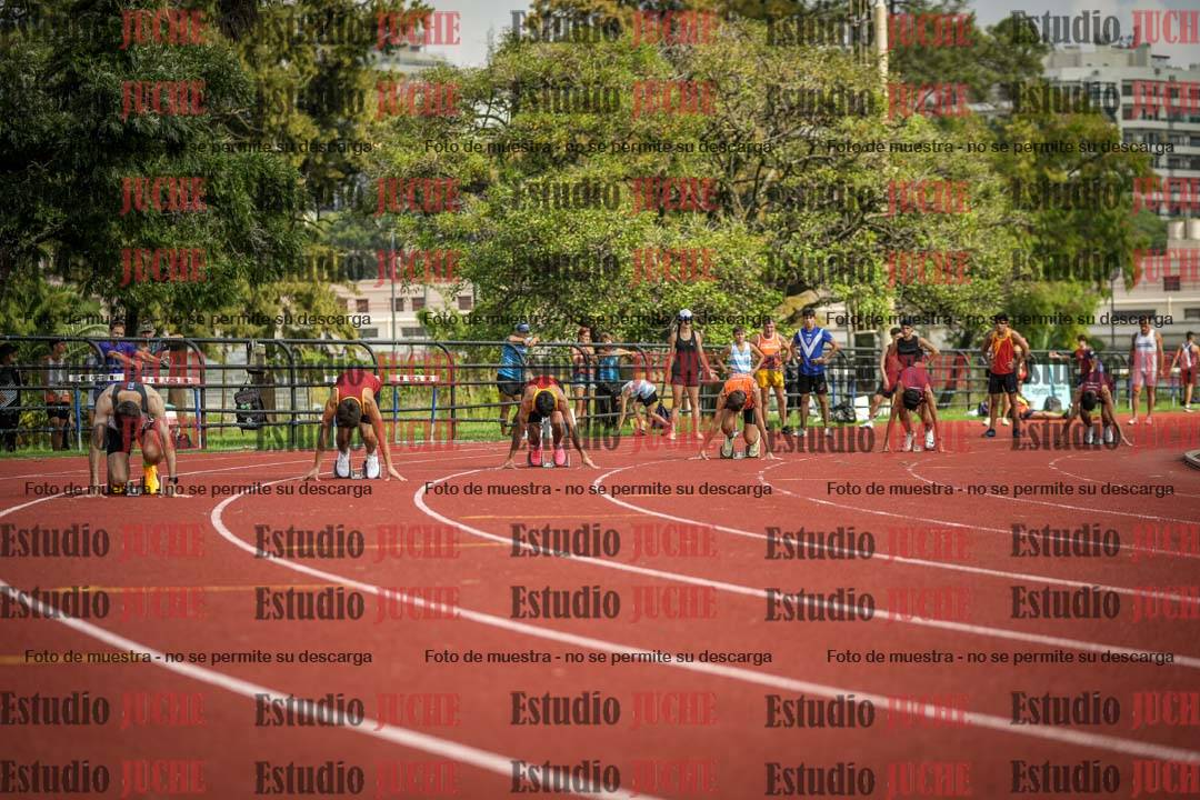 Fotos de los 200 m llanos de varones