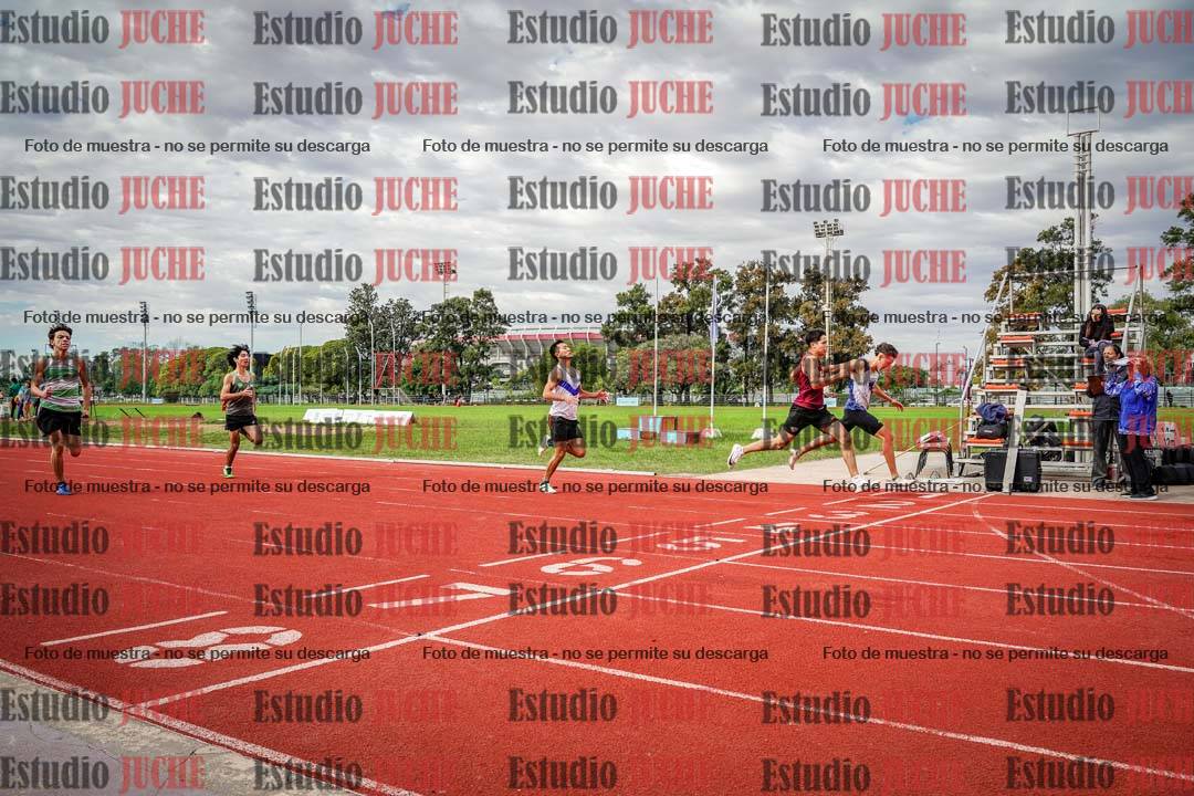 Fotos de los 400 m llanos de varones