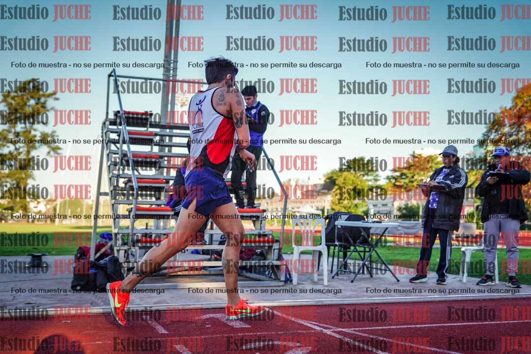 Fotos de los 3000 m llanos de varones