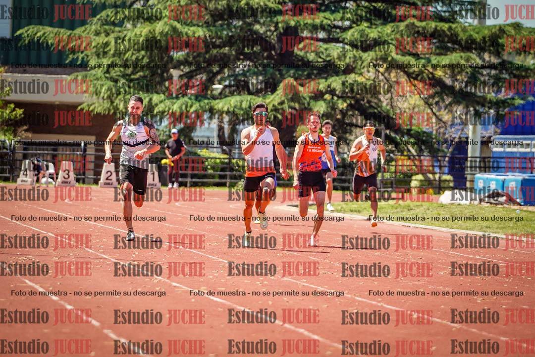 Fotos de los 400 m llanos de varones