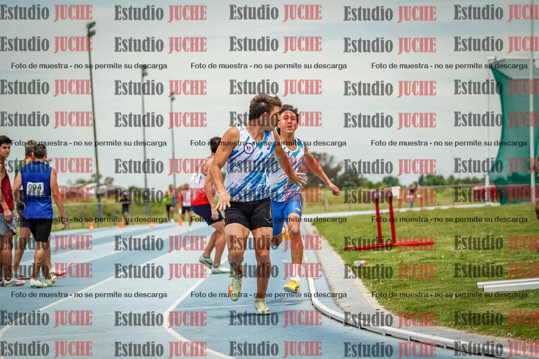 Fotos de las postas 4x200 m llanos de varones