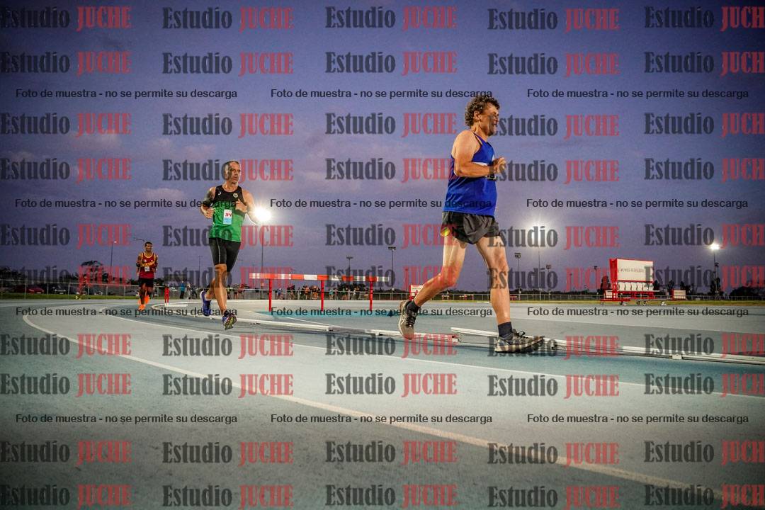 Fotos de los 3000 m llanos de varones