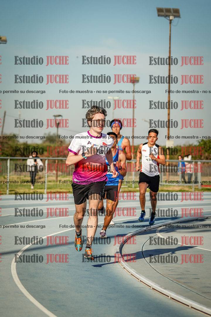 Fotos de los 1500 m llanos de varones