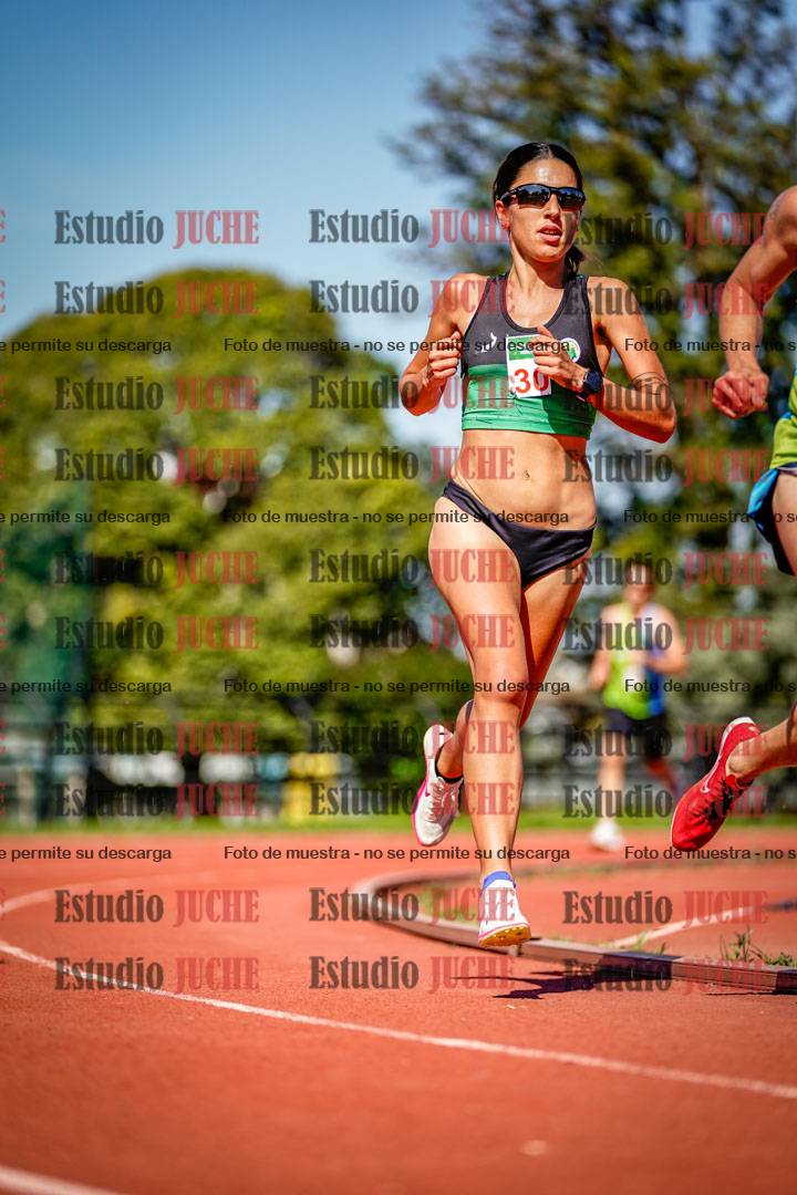 Fotos de los 5000 m llanos de mujeres y varones
