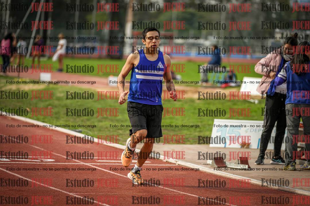 Fotos de los 400 m llanos de varones