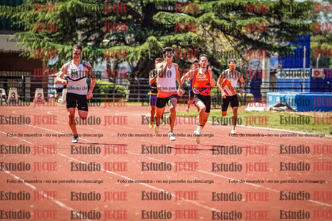 Fotos de los 400 m llanos de varones