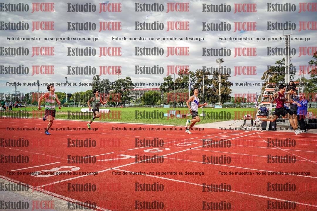 Fotos de los 400 m llanos de varones