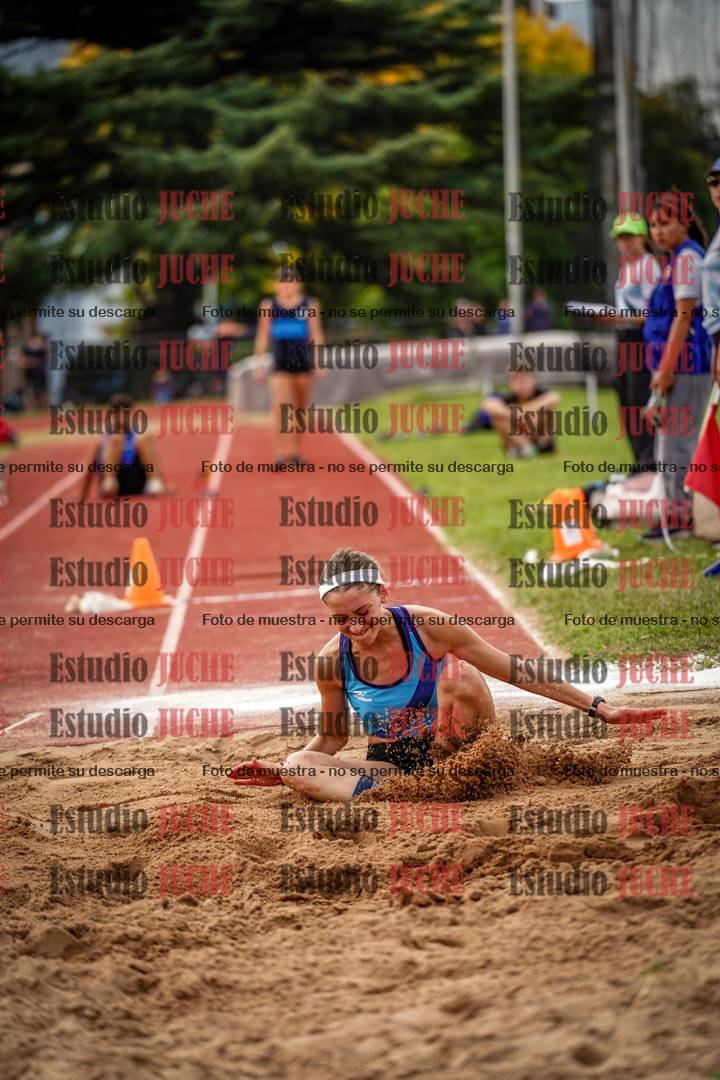 Fotos del salto triple de mujeres y varones