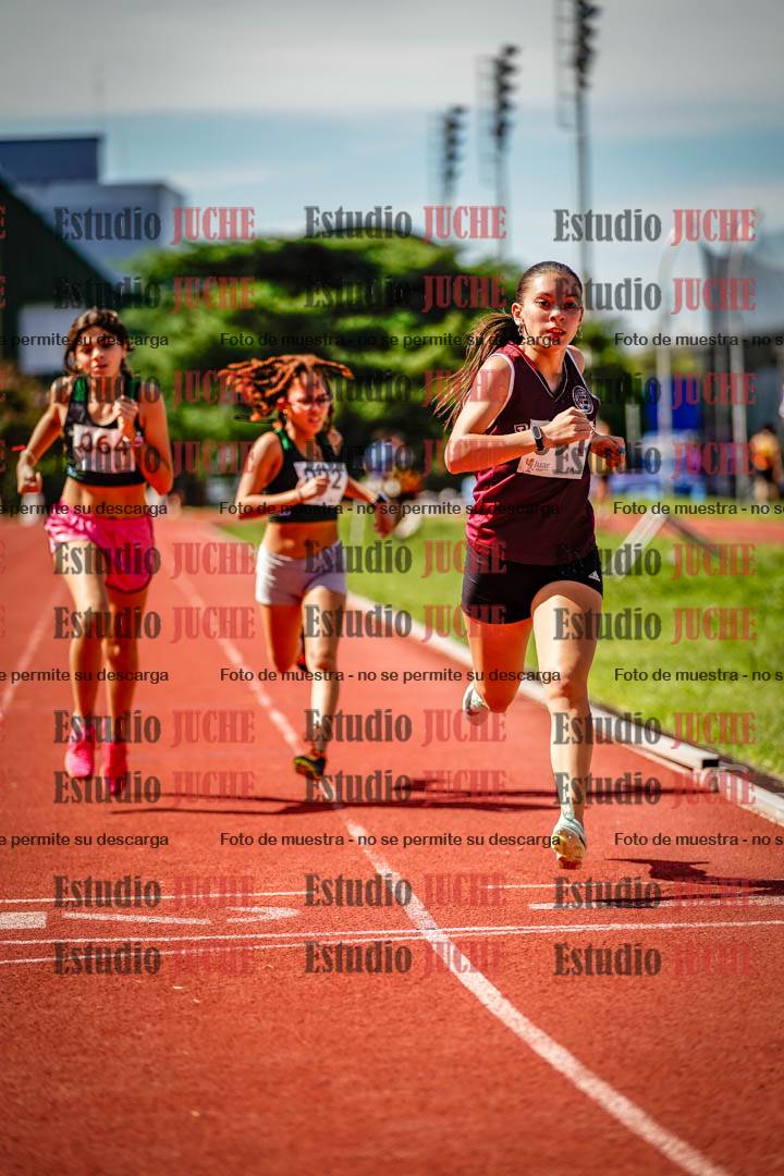 Fotos de los 600 m de mujeres