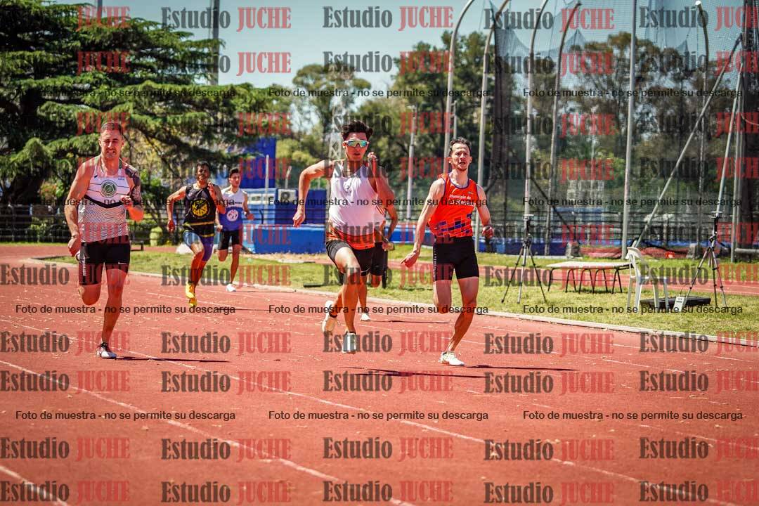 Fotos de los 400 m llanos de varones
