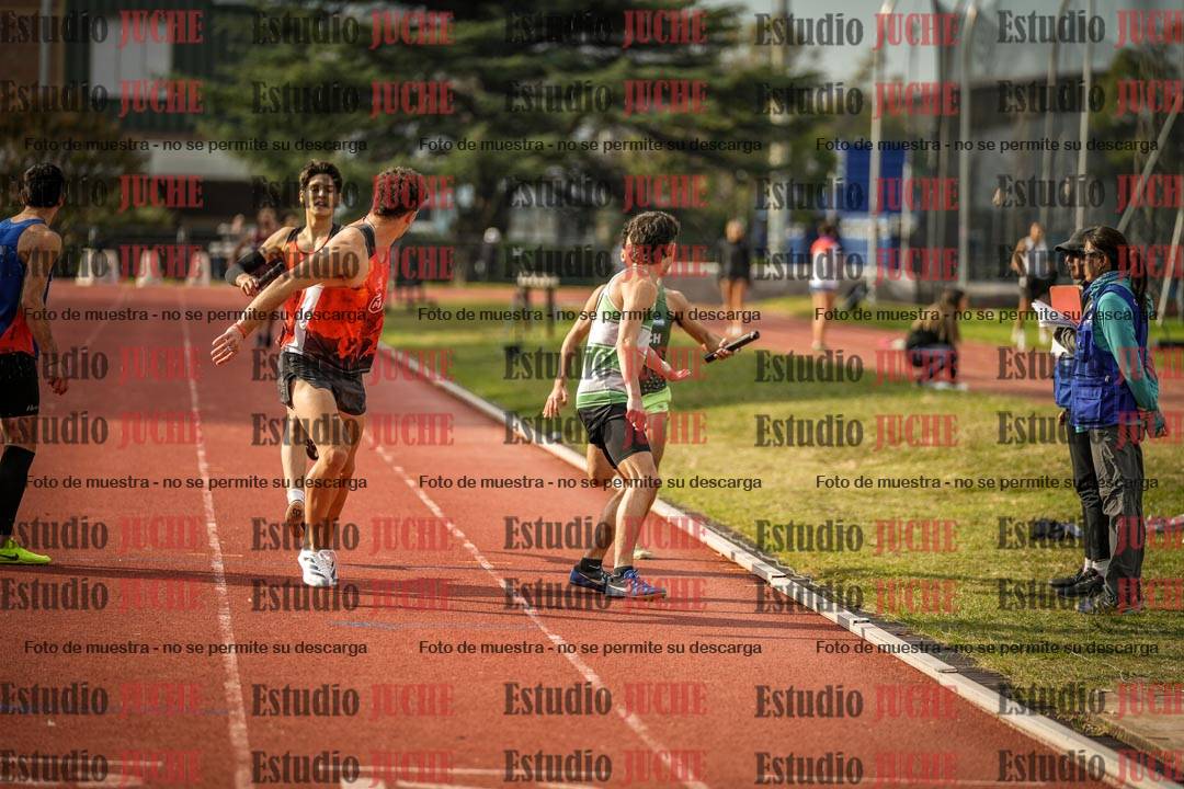Fotos de las postas 4x400 m llanos de varones