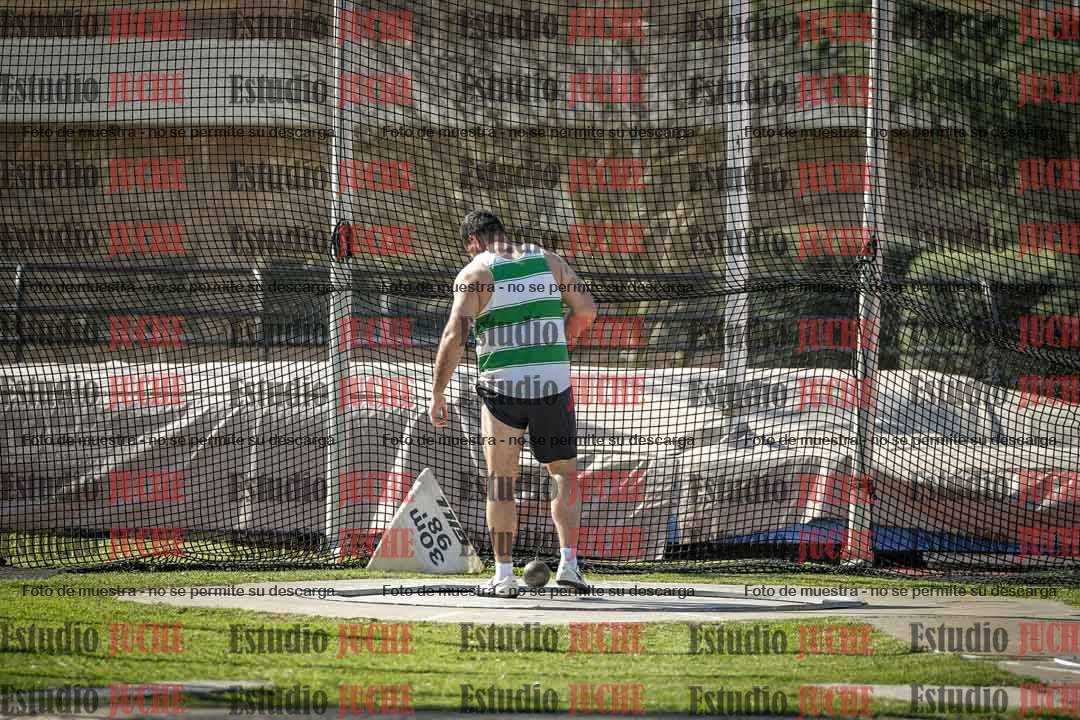 Fotos del lanzamiento de martillo de varones