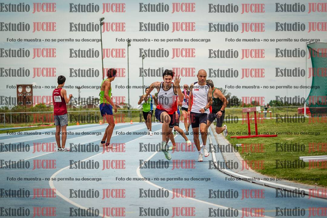 Fotos de las postas 4x200 m llanos de varones