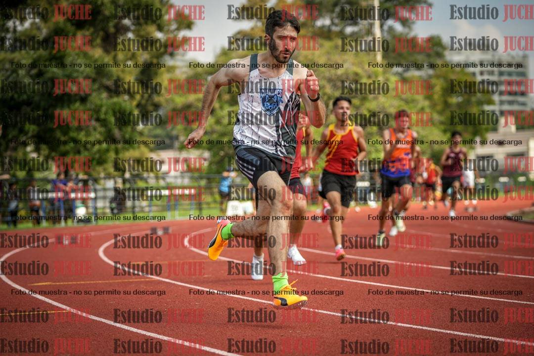 Fotos de los 200 m llanos de varones