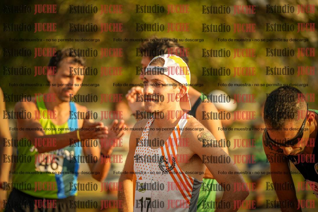 Fotos de los 5000 m llanos de mujeres y varones