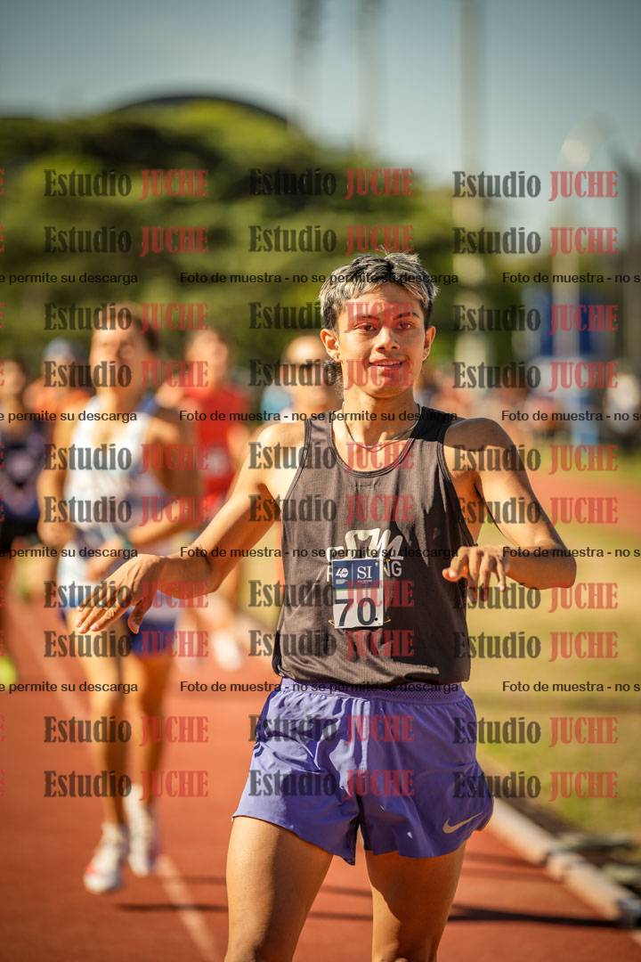 Fotos de los 800 m llanos de varones