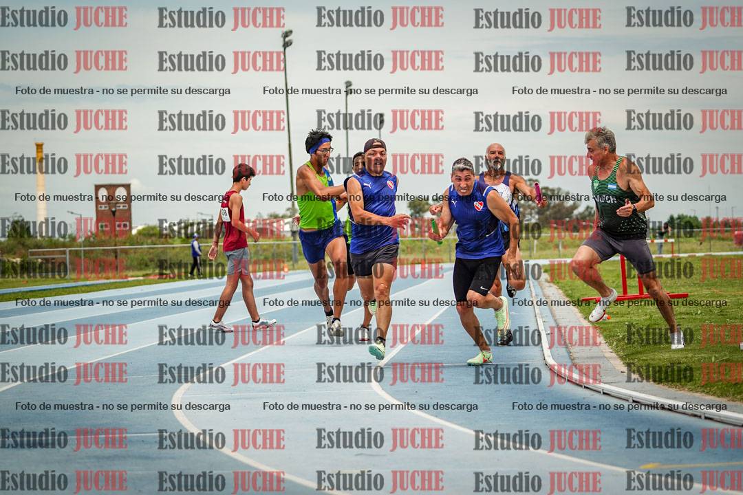 Fotos de las postas 4x200 m llanos de varones