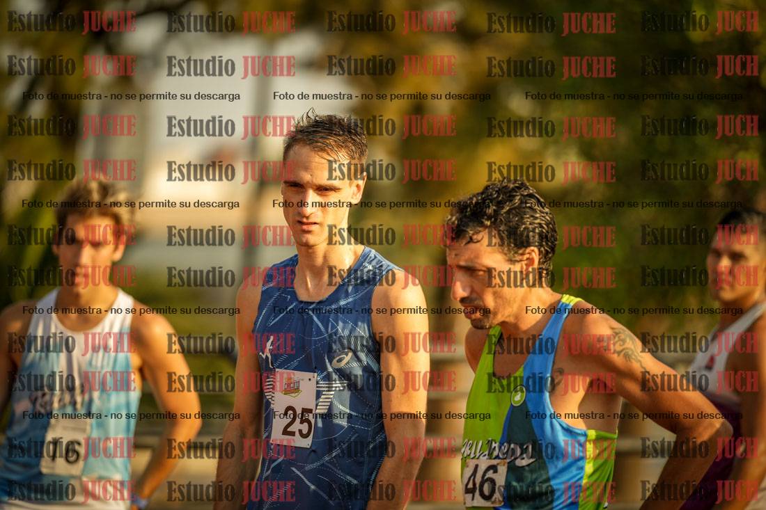 Fotos de los 5000 m llanos de mujeres y varones