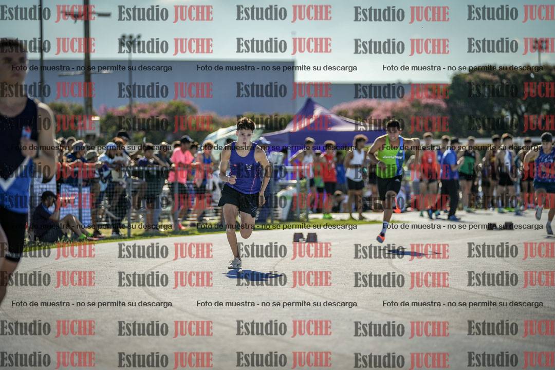 Fotos de los 400 m llanos de varones