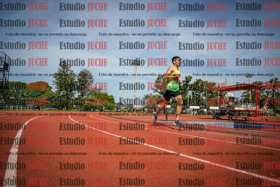 Fotos de los 3000 m llanos de varones