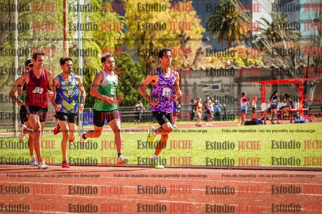 Fotos de los 5000 m llanos de mujeres y varones
