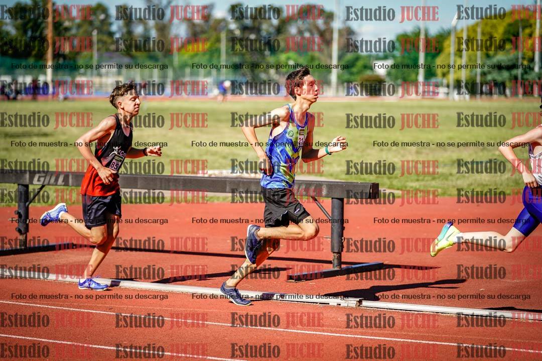 Fotos de los 1200 m llanos de varones