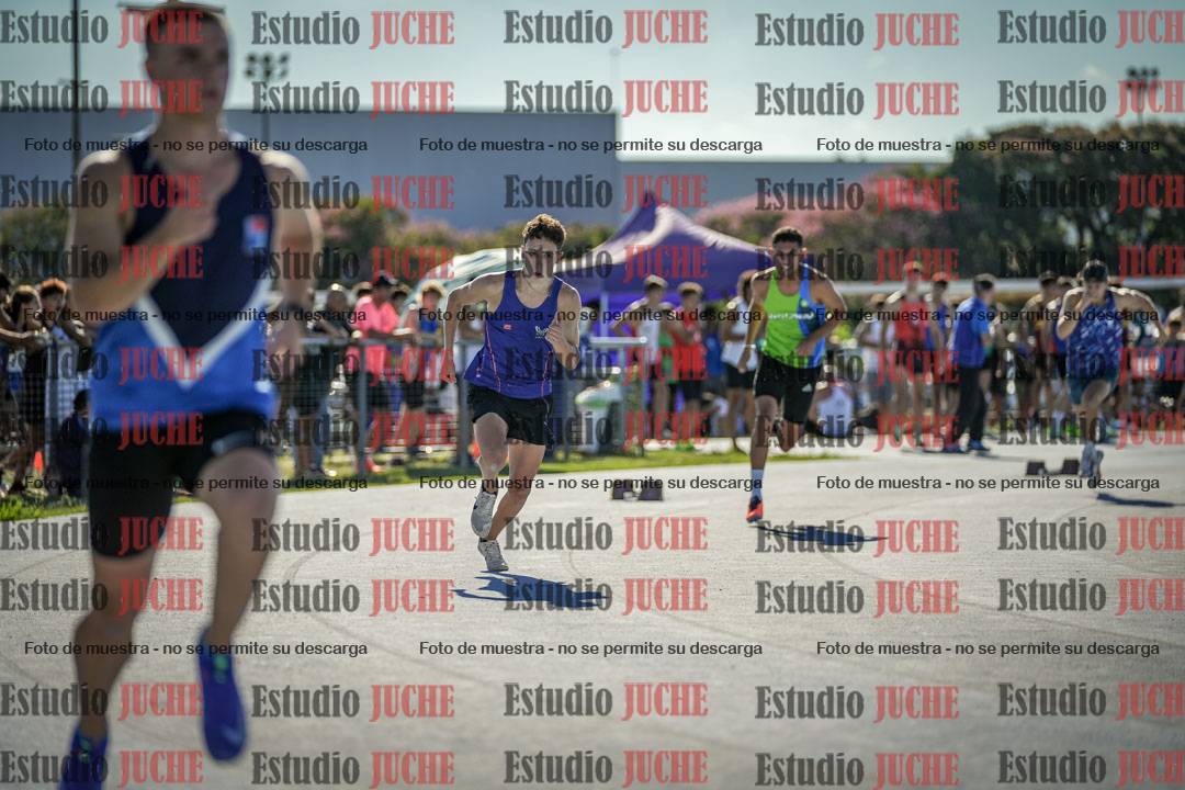 Fotos de los 400 m llanos de varones