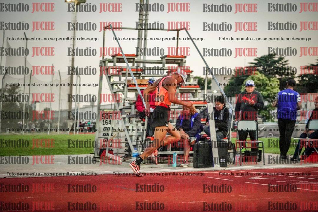 Fotos de los 1500 m llanos de varones